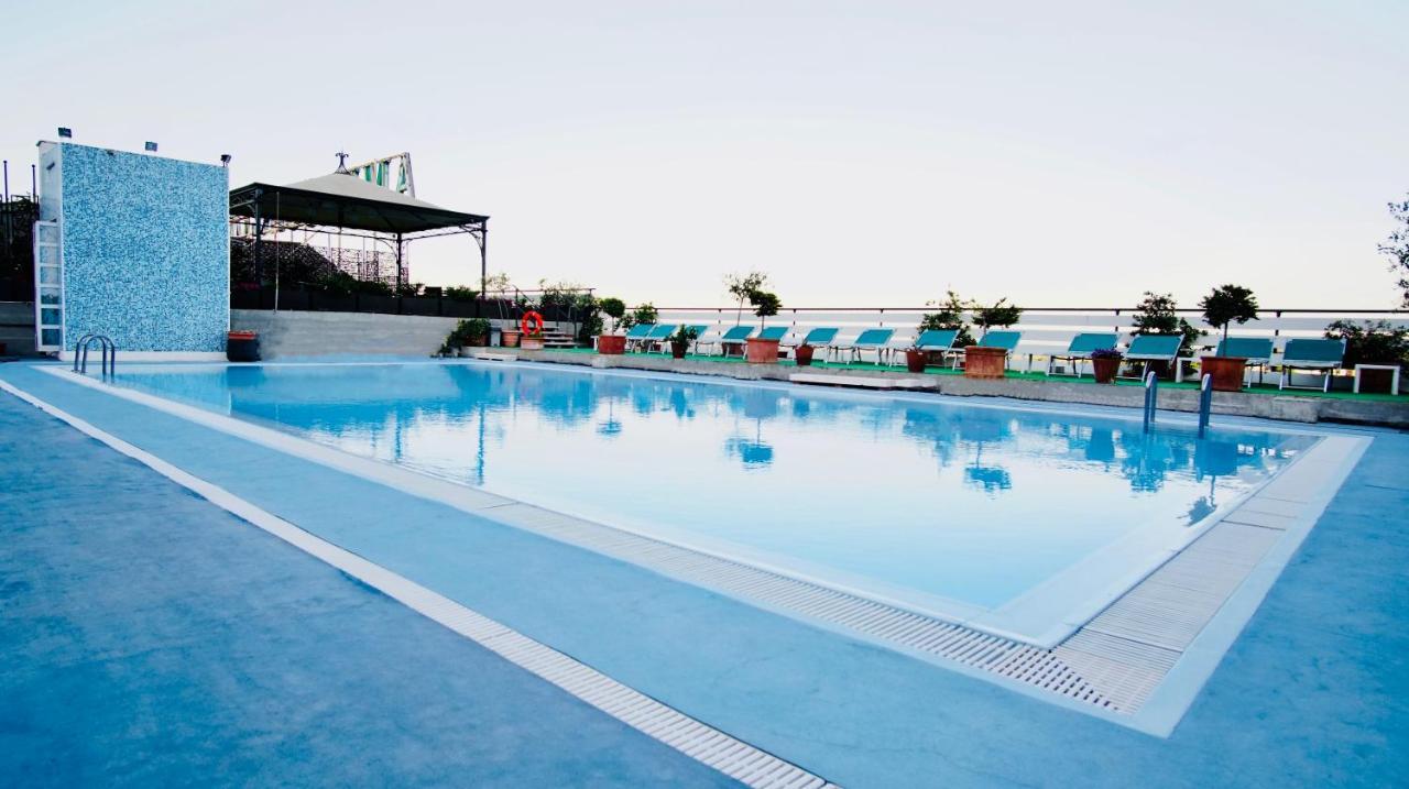 Grand Hotel Ambasciatori Wellness & Spa Chianciano Terme Dış mekan fotoğraf