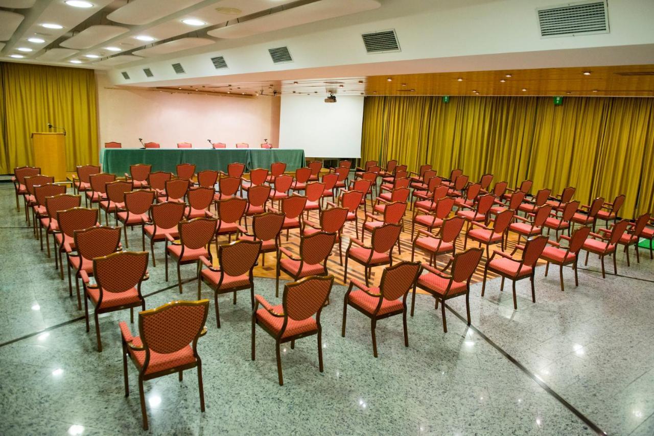 Grand Hotel Ambasciatori Wellness & Spa Chianciano Terme Dış mekan fotoğraf