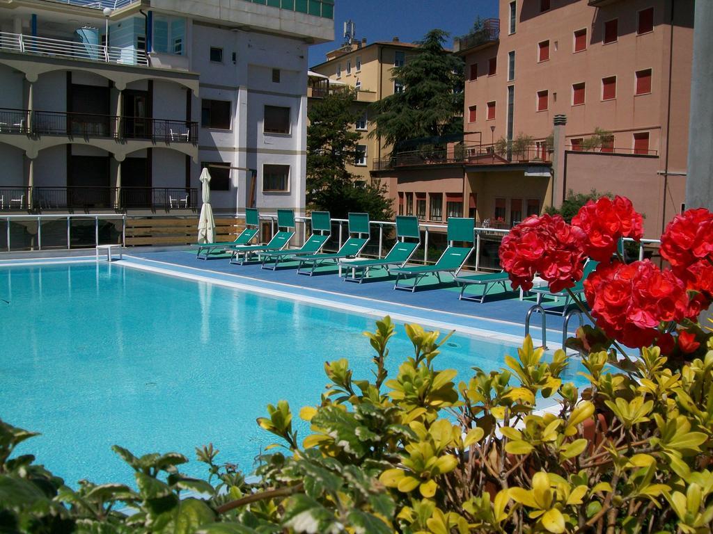 Grand Hotel Ambasciatori Wellness & Spa Chianciano Terme Dış mekan fotoğraf