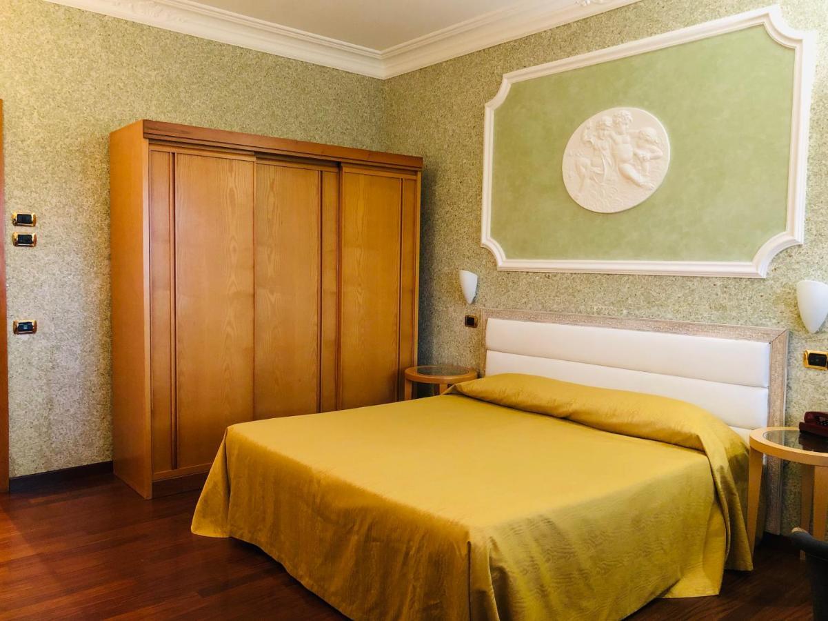 Grand Hotel Ambasciatori Wellness & Spa Chianciano Terme Dış mekan fotoğraf